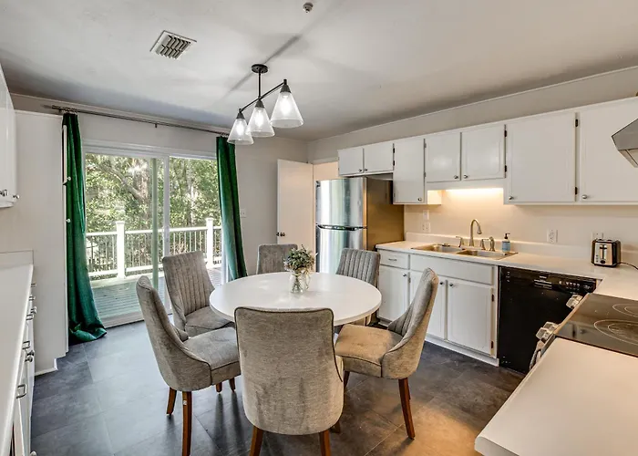 2 Mi To Fsu: Pet-friendly Retreat W/ Private Yard Tallahassee