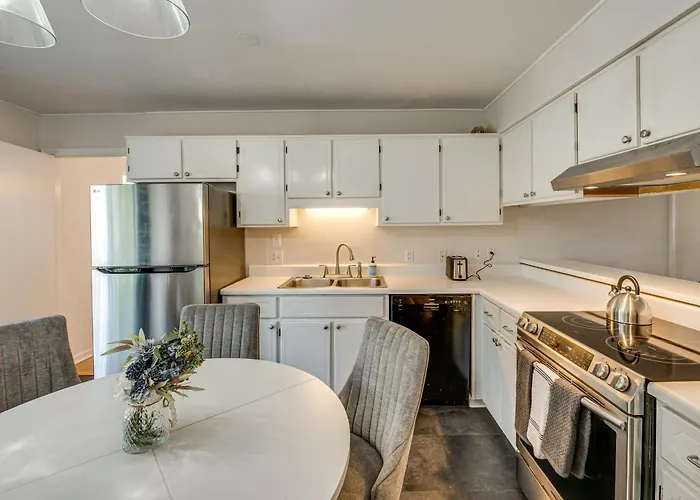 2 Mi To Fsu: Pet-friendly Retreat W/ Private Yard Tallahassee