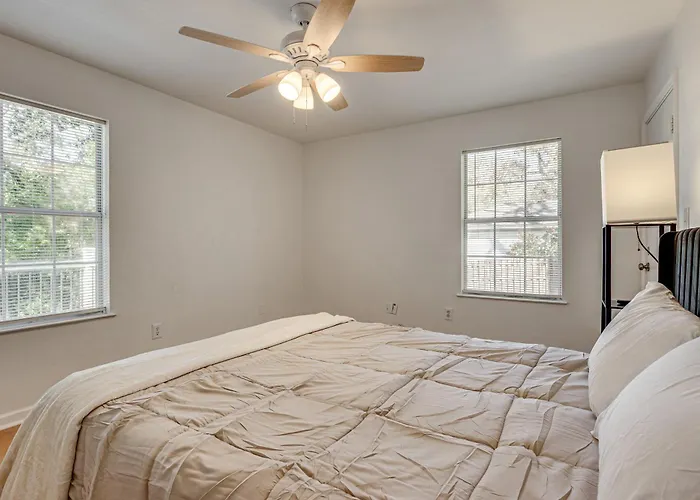 2 Mi To Fsu: Pet-friendly Retreat W/ Private Yard Holiday home Tallahassee